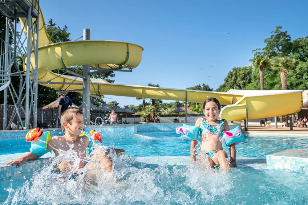 Flower Camping Au Bois Des Biches 4 Stars★★★★