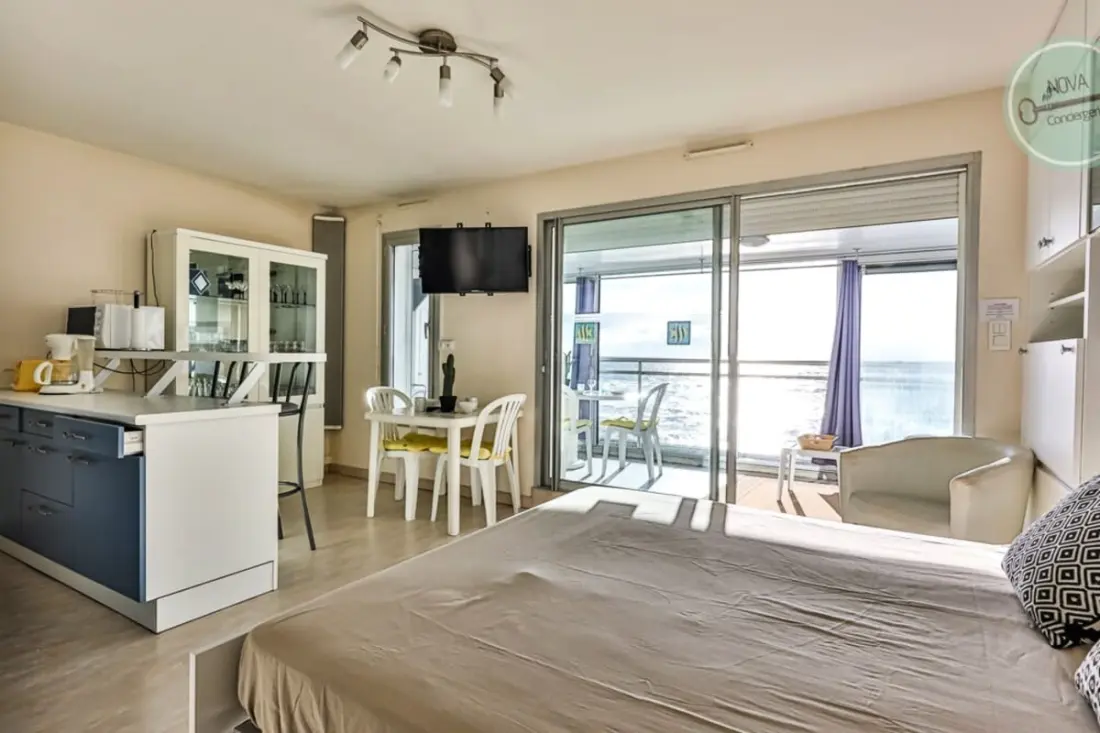 Les Yeux Residence Le Bleuben