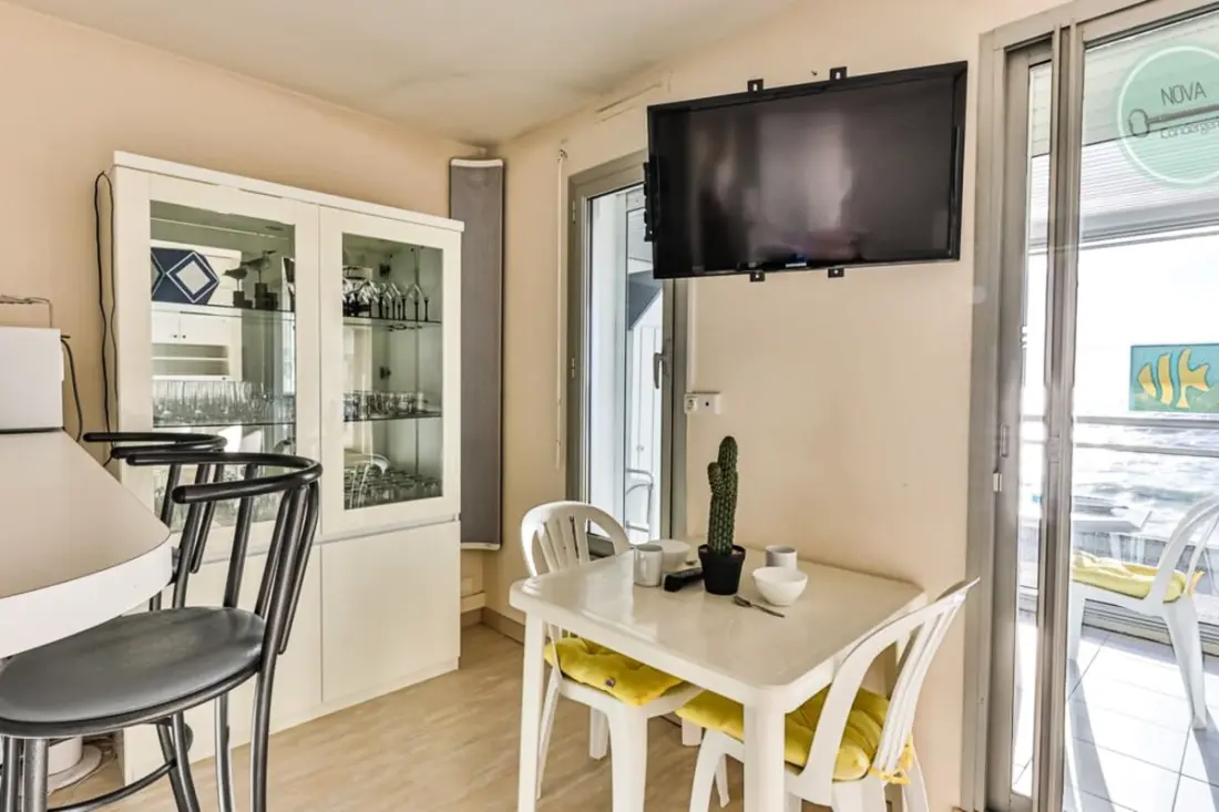 Les Yeux Residence Le Bleuben
