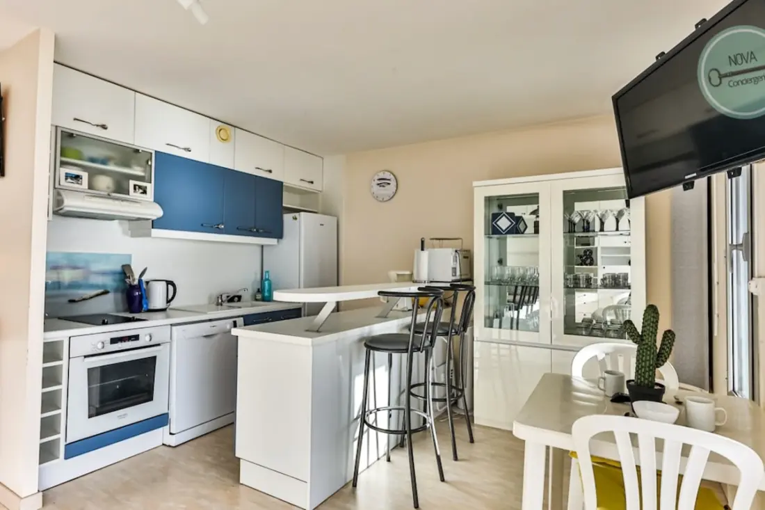 Les Yeux Residence Le Bleuben