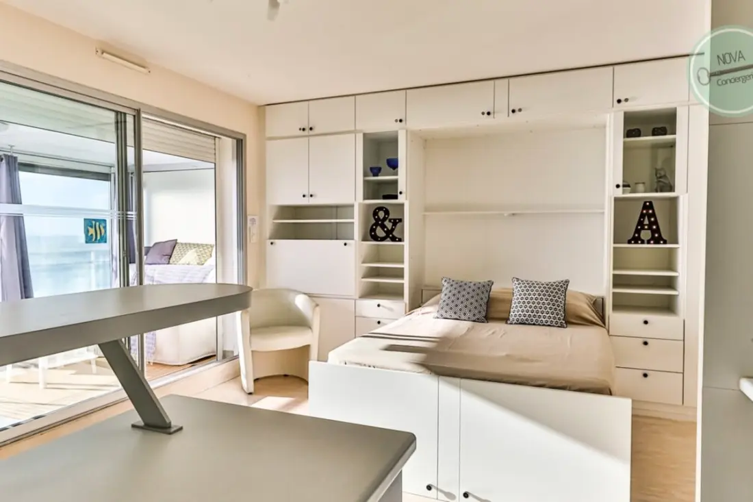 Les Yeux Residence Le Bleuben