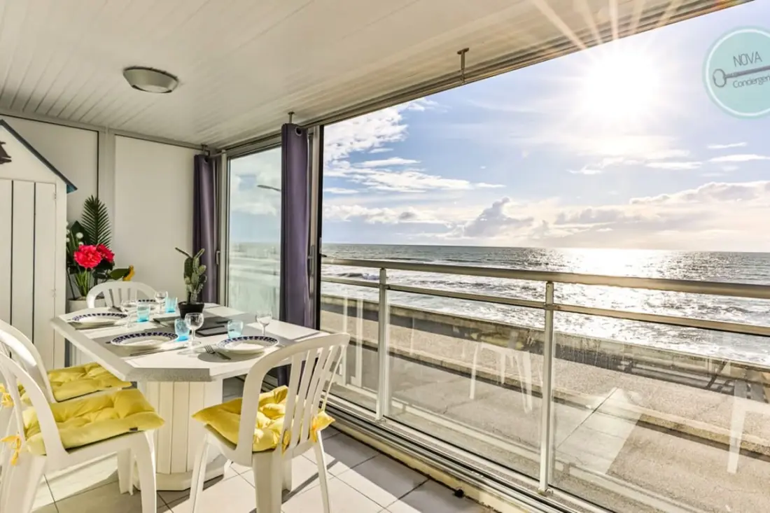 Les Yeux Residence Le Bleuben