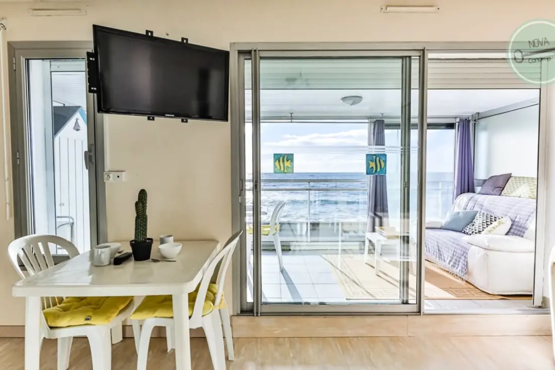 Les Yeux Residence Le Bleuben