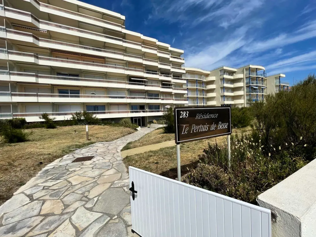 Residence Pertuis De Besse