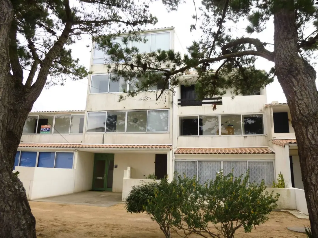 Penguin Residence