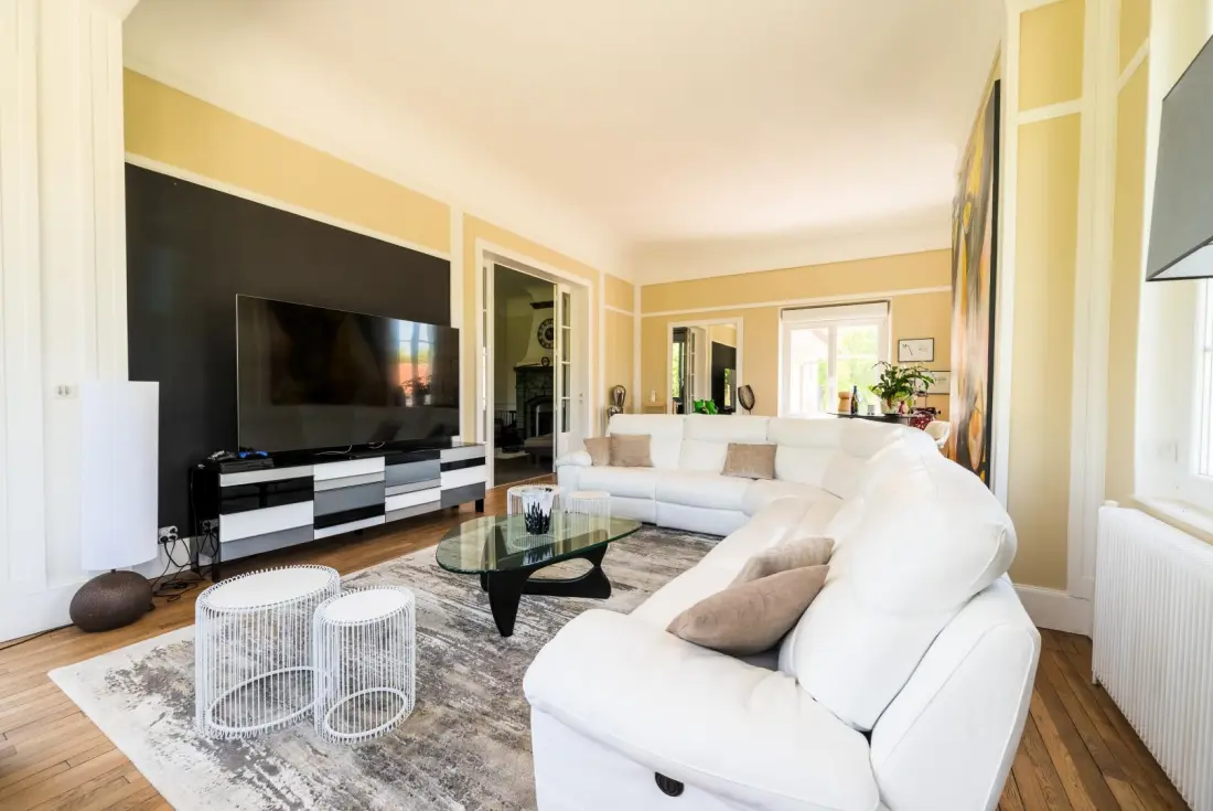 Gîte de France Artbanne die Domain 5 Ohren