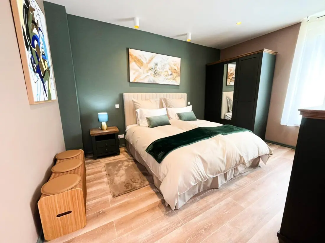 Gîte de France Artbanne die Domain 5 Ohren