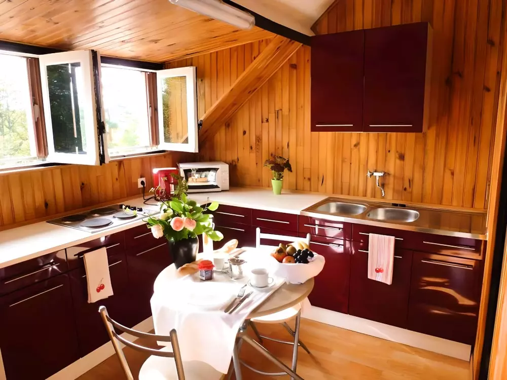 Camping des Bains 3 Gwiazdy★★★ 3 Gwiazdy★★★ 3 Gwiazdy★★★