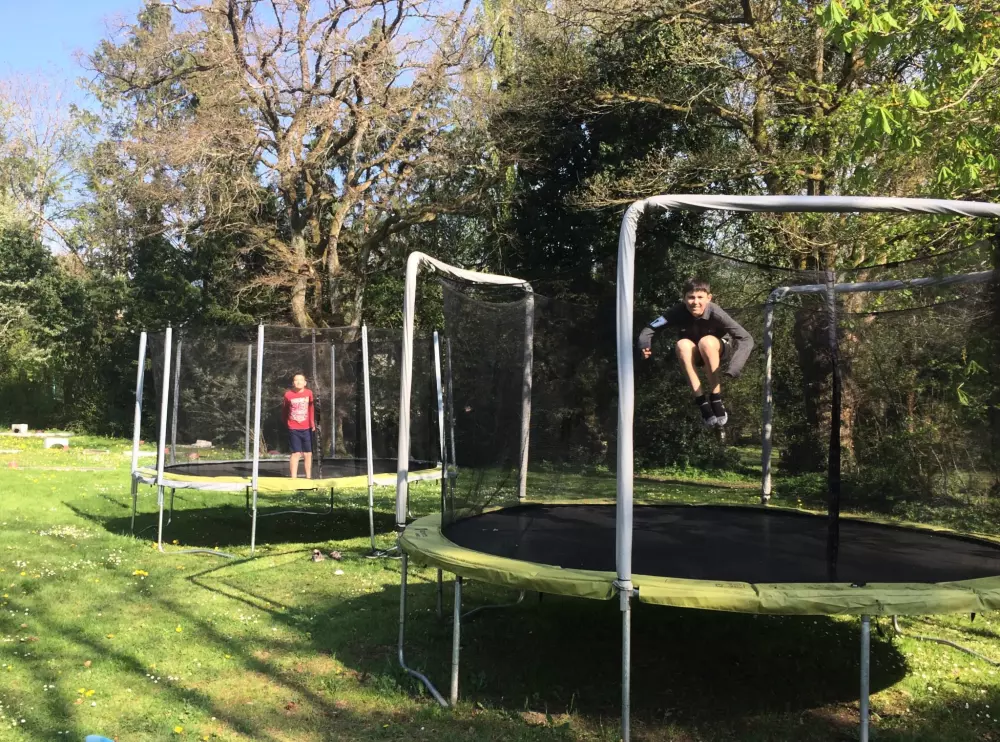 Camping des Bains 3 Gwiazdy★★★ 3 Gwiazdy★★★ 3 Gwiazdy★★★