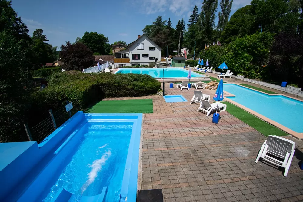 Camping des Bains 3 Gwiazdy★★★ 3 Gwiazdy★★★ 3 Gwiazdy★★★