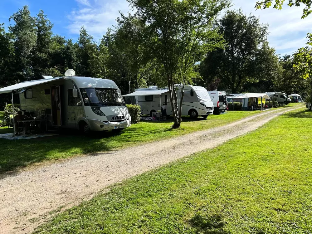 Camping des Bains 3 Gwiazdy★★★ 3 Gwiazdy★★★ 3 Gwiazdy★★★