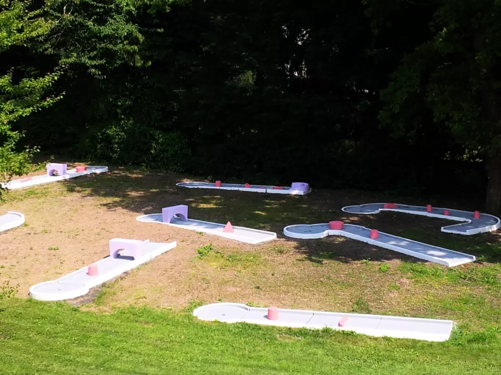 Camping des Bains 3 Gwiazdy★★★ 3 Gwiazdy★★★ 3 Gwiazdy★★★