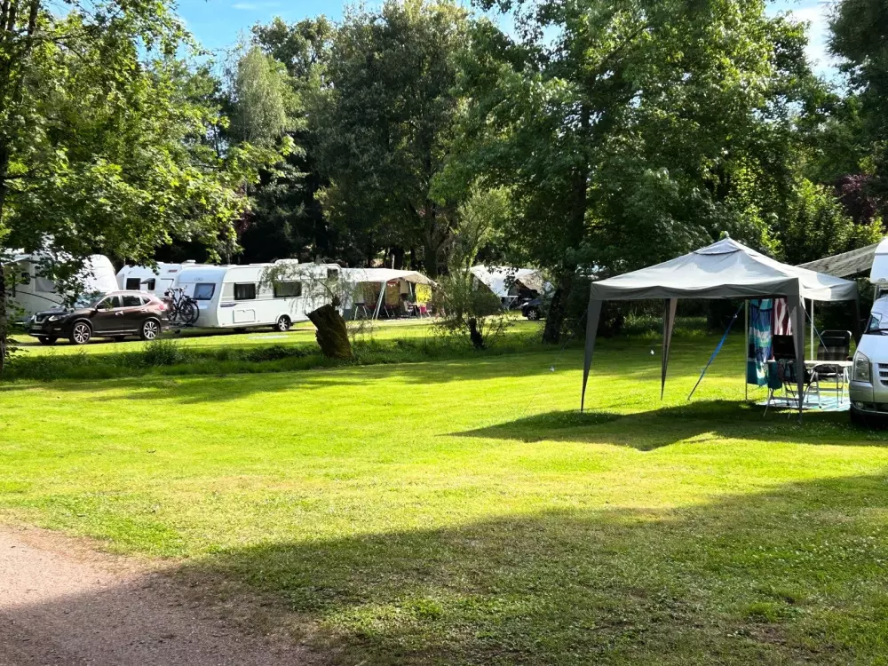 Camping des Bains 3 Gwiazdy★★★ 3 Gwiazdy★★★ 3 Gwiazdy★★★