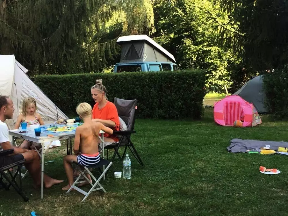 Camping des Bains 3 Gwiazdy★★★ 3 Gwiazdy★★★ 3 Gwiazdy★★★