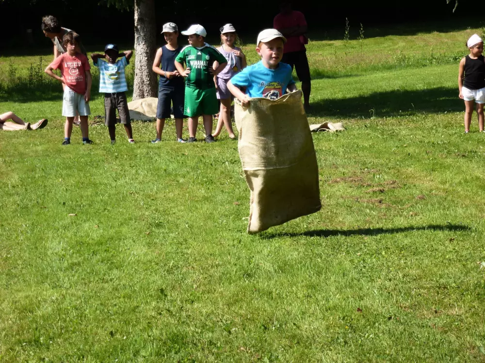 Camping des Bains 3 Gwiazdy★★★ 3 Gwiazdy★★★ 3 Gwiazdy★★★