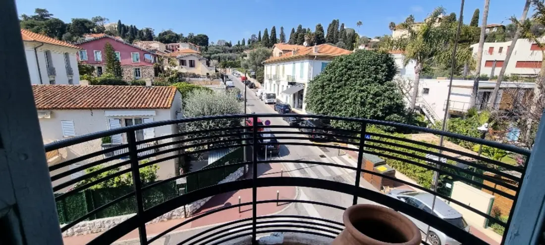 Bright Apartment, Ideal Location