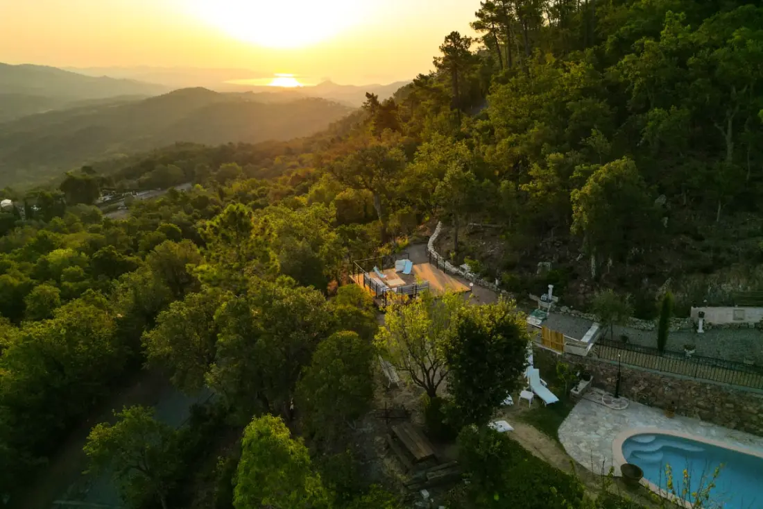 Kétágyas családi villa 12 fő részére, úszómedence - Cannes