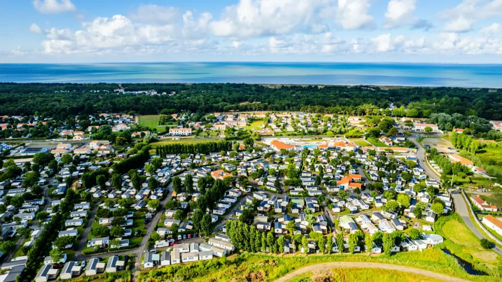 Campsite Les Adventureurs de la Calypso 4 Stars★★★★