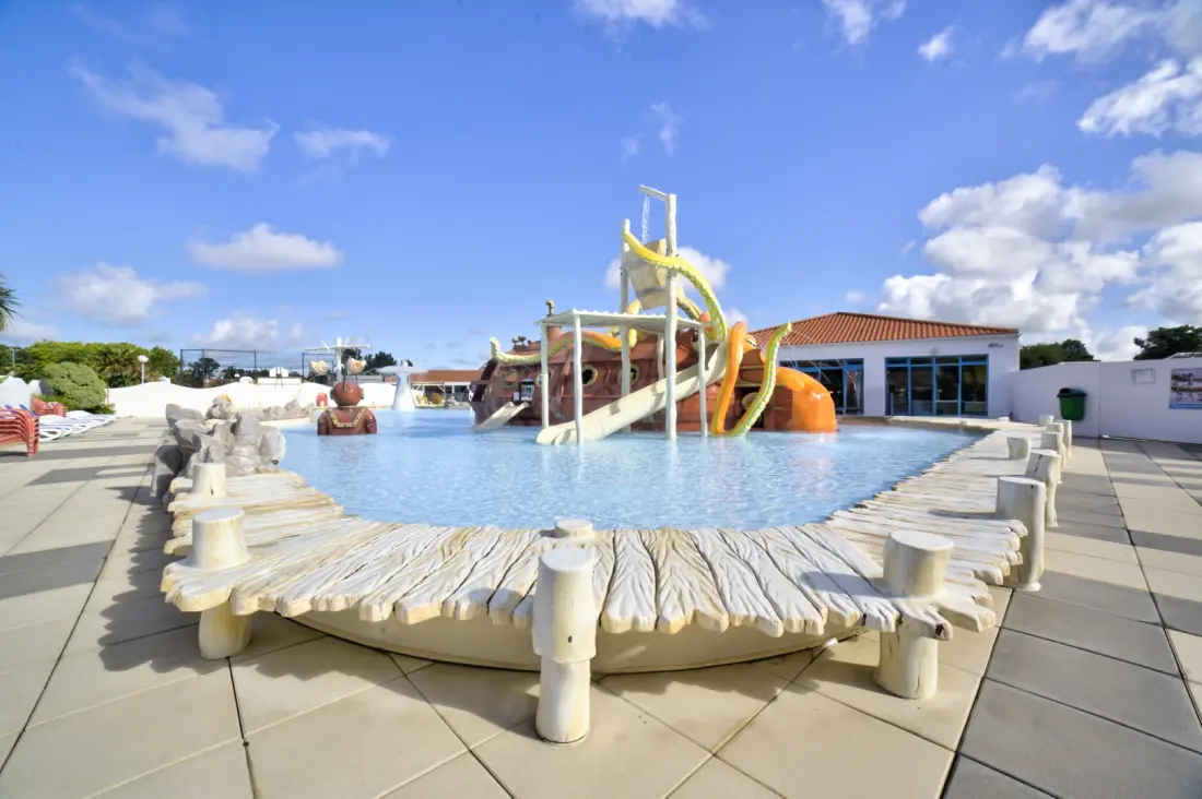 Camping Les Adventuriers de la Calypso 4 Sterren★★★★