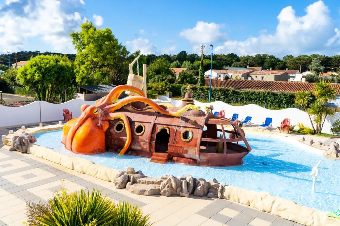 Camping Les Adventuriers de la Calypso 4 Sterren★★★★