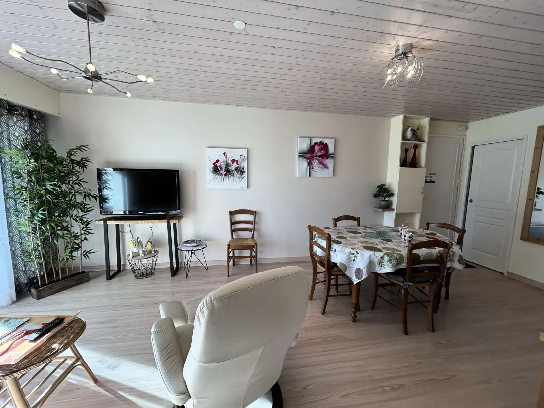 Coraline Residence