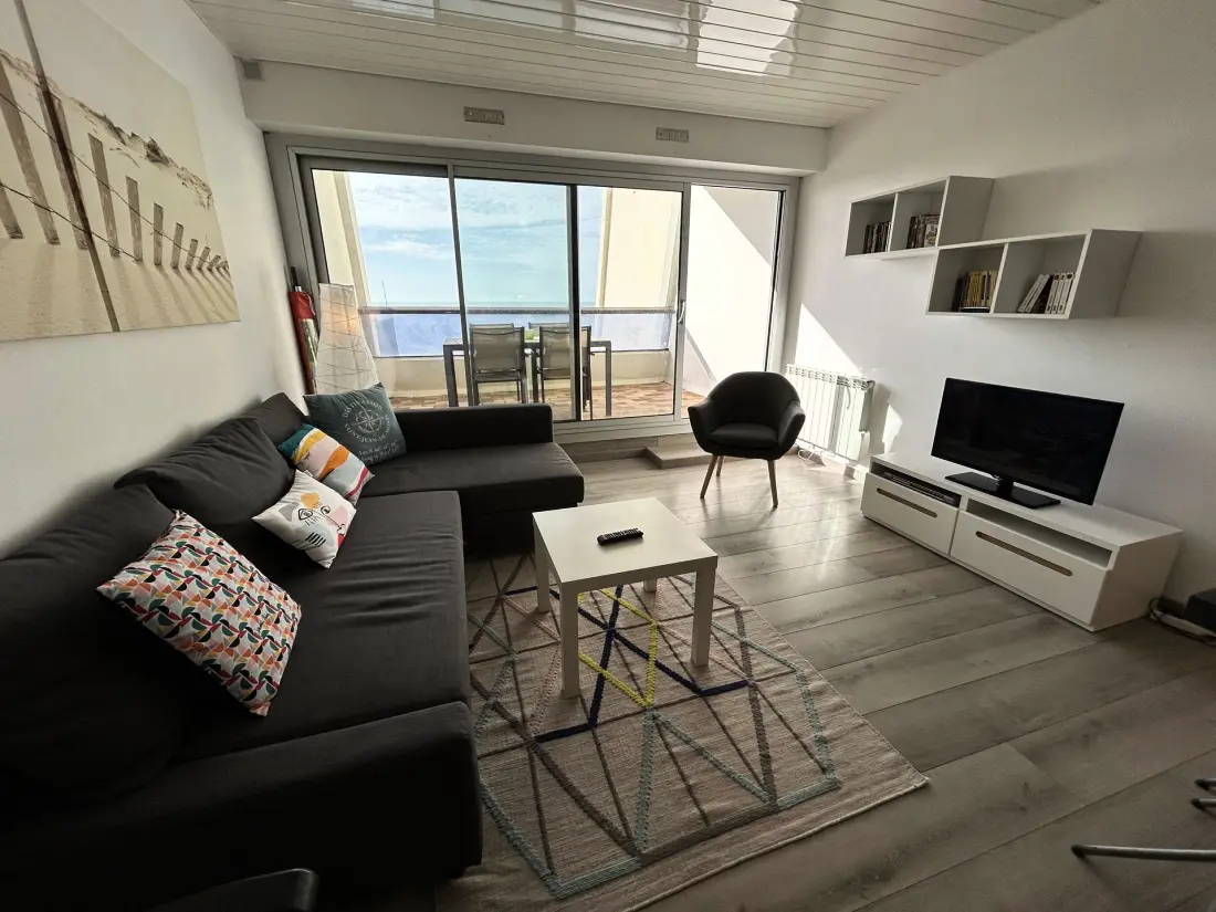 Marina Residence 6