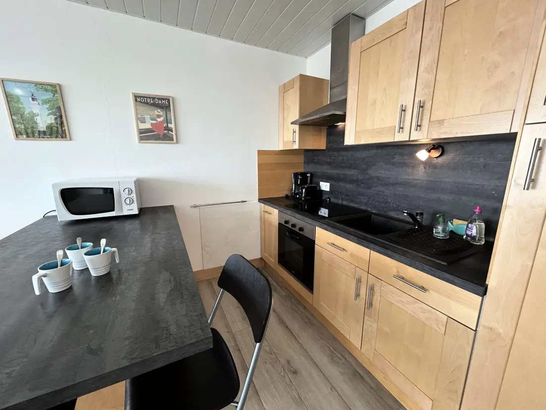 Marina Residence 6