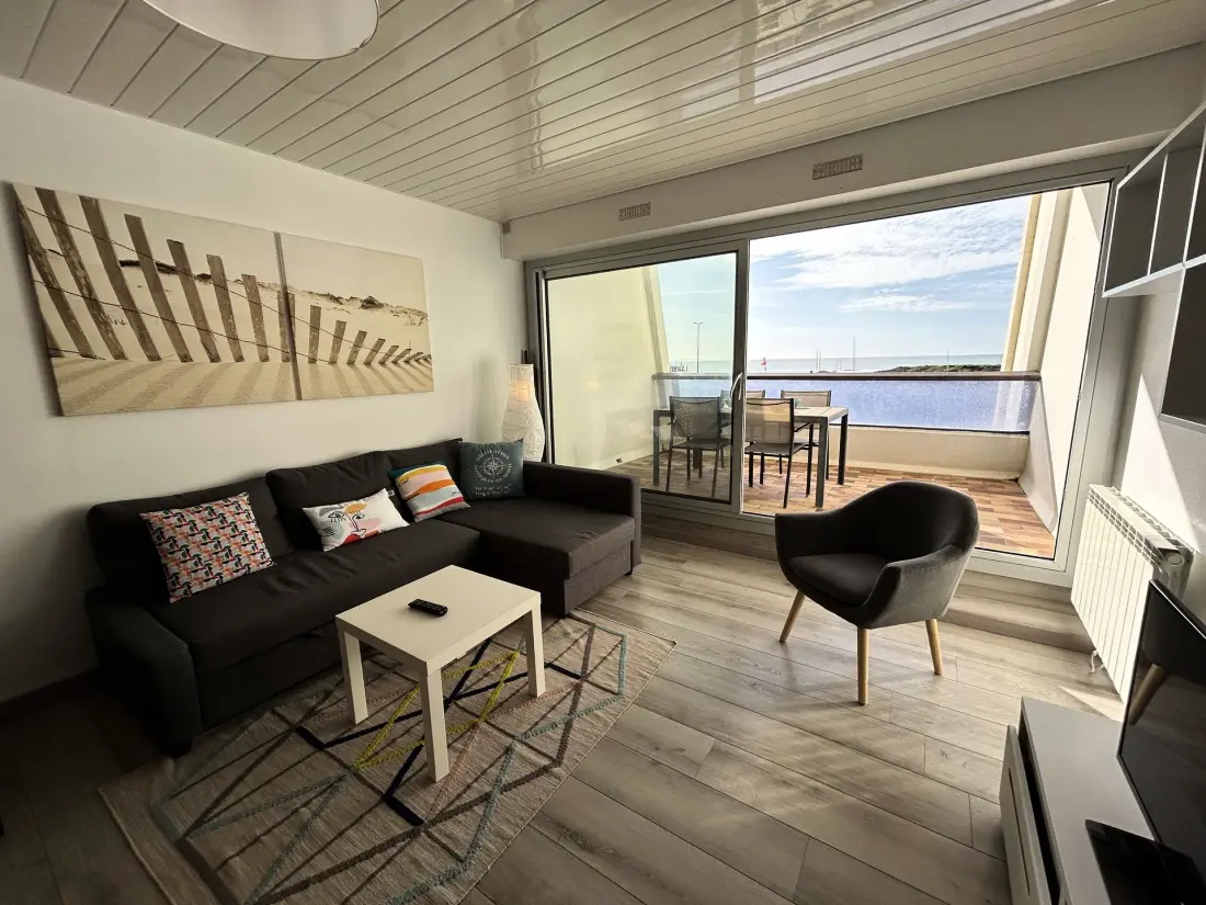 Marina Residence 6