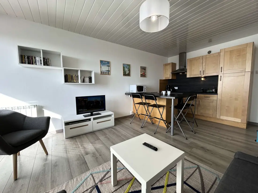 Marina Residence 6