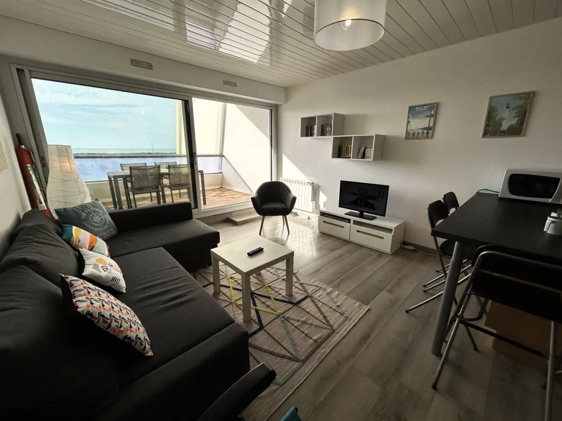 Marina Residence 6