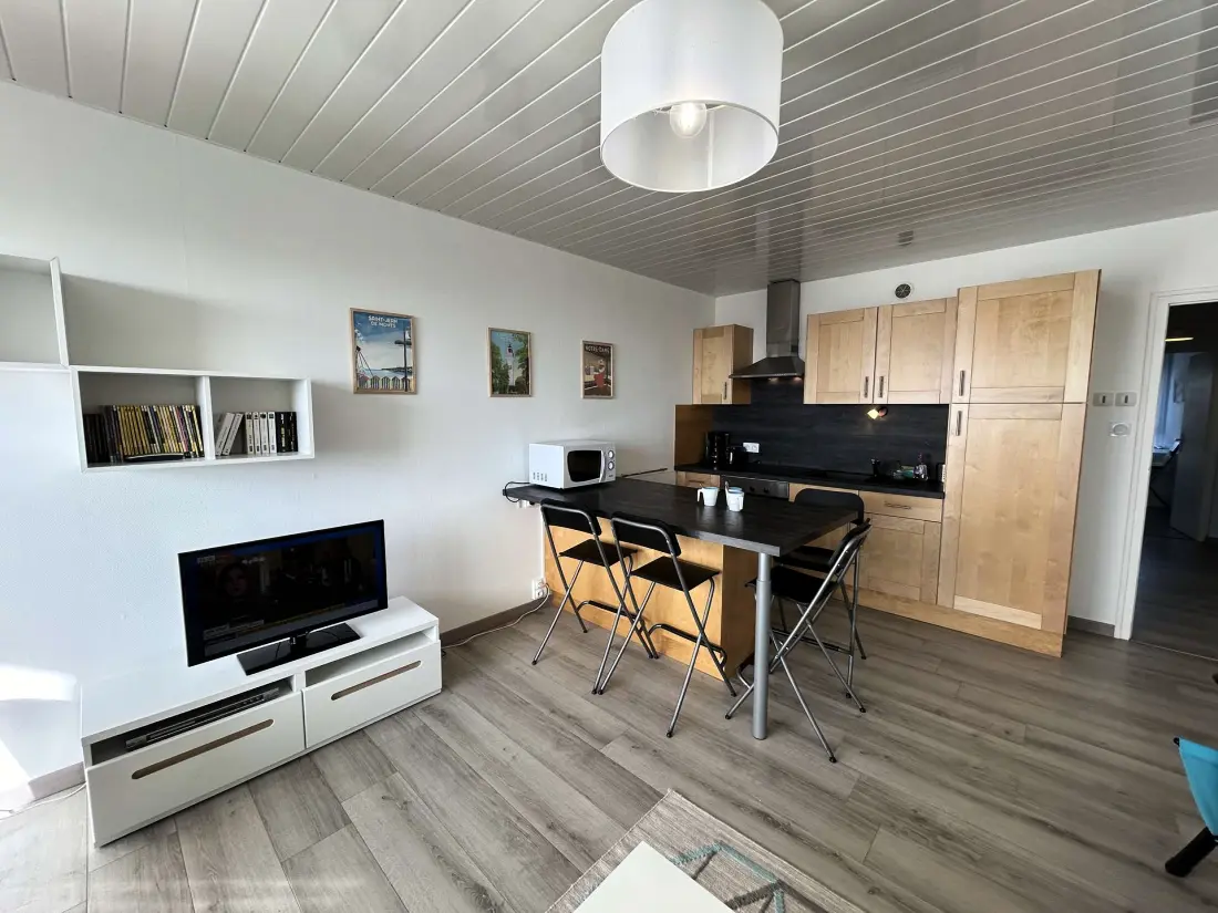 Marina Residence 6