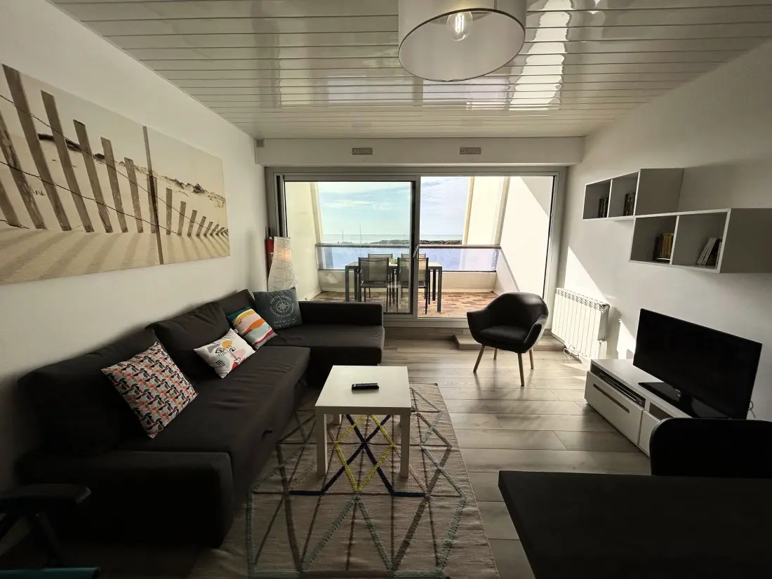 Marina Residence 6