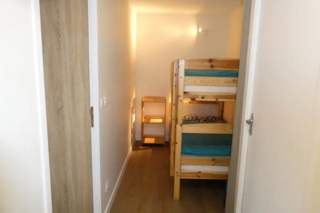 App Balcony, Village Center