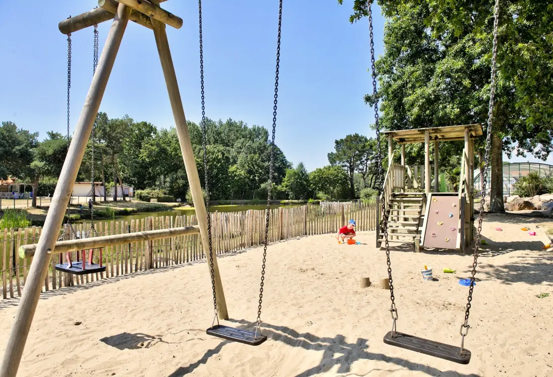 Camping Paradis La Bretonnière4 Sterren★★★★