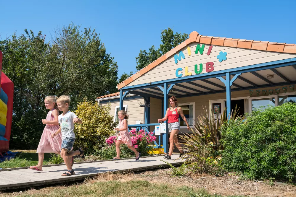 Village de la Guyonnière 5 Sterren★★★★★