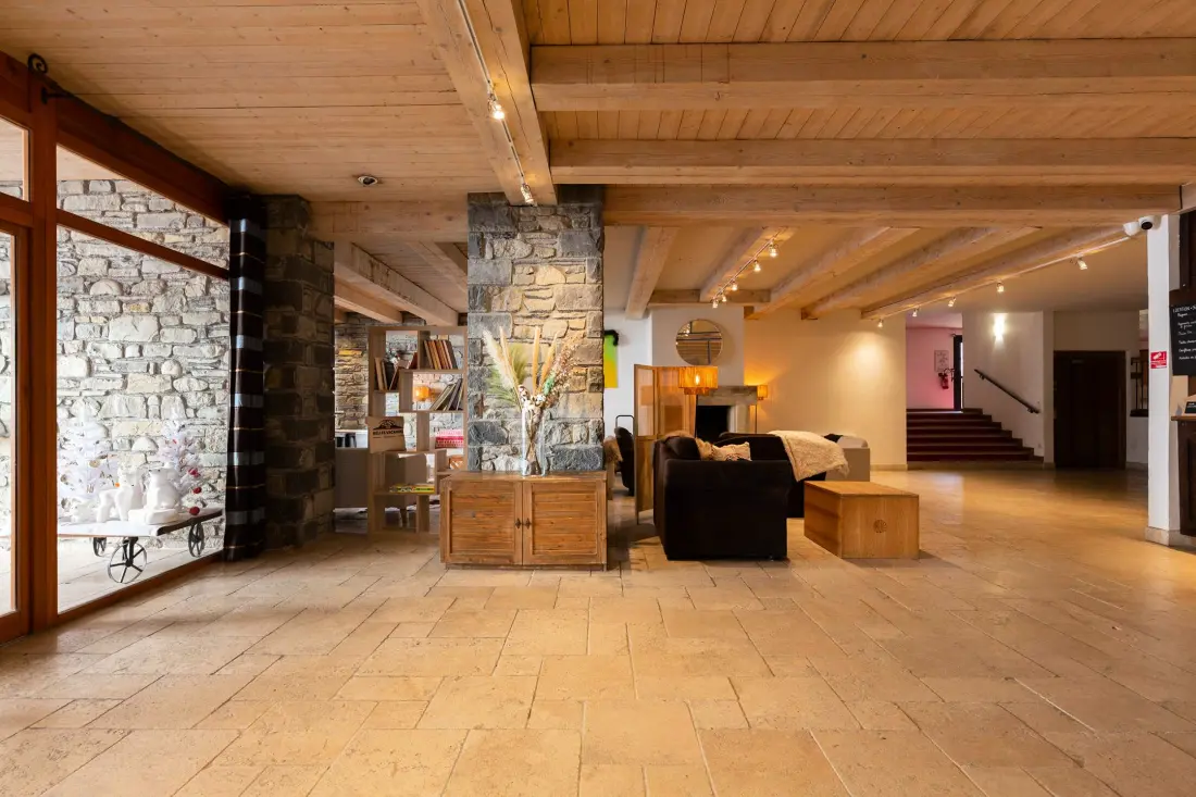 Cami Real Residence