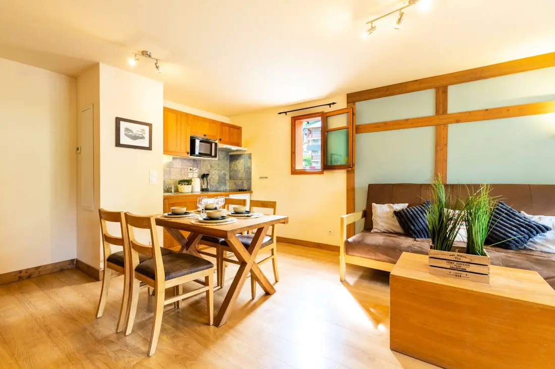 Cami Real Residence