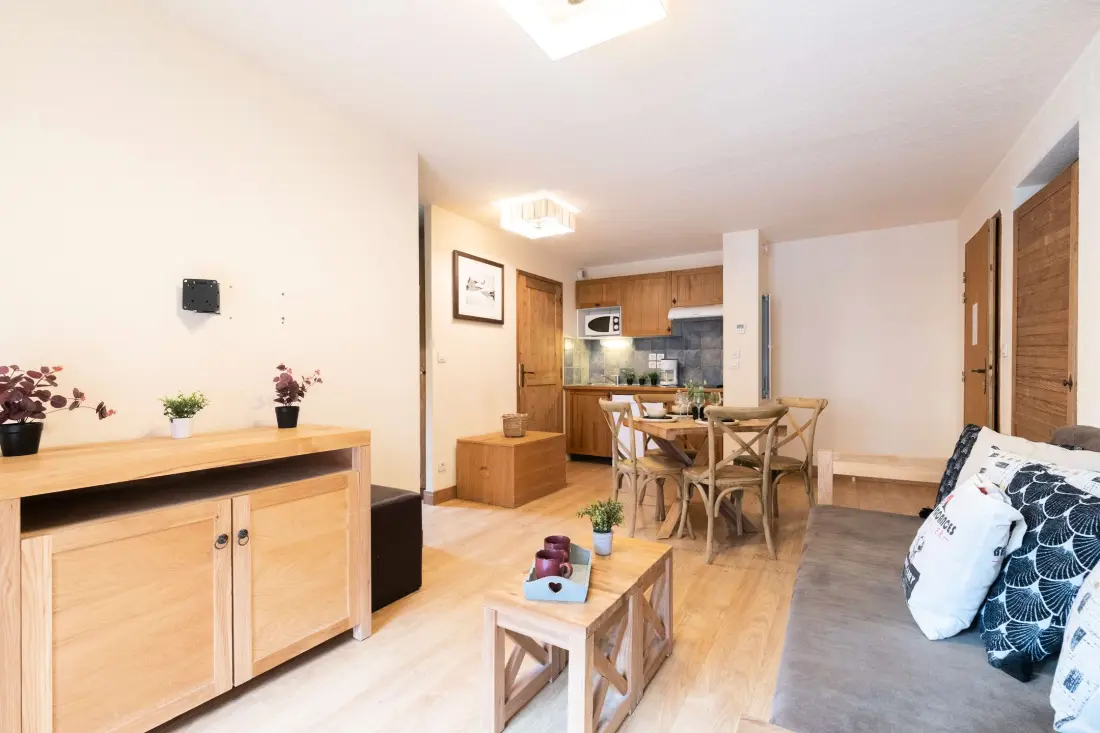 Cami Real Residence