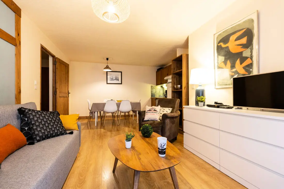 Cami Real Residence