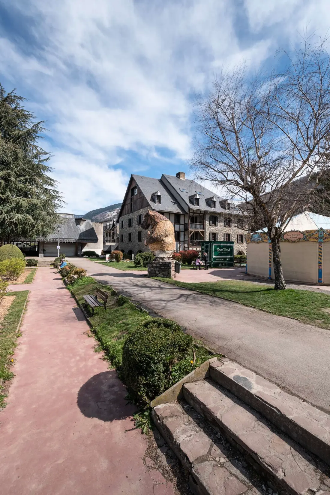 Cami Real Residence