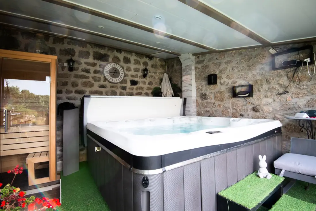 Gîte de France Au p'tit bliss d'aubrac 5/7 Personen 3 Ohren
