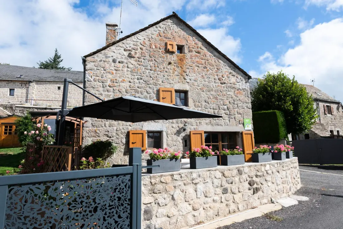 Gîte de France Au p'tit bliss d'aubrac 5/7 Personen 3 Ohren