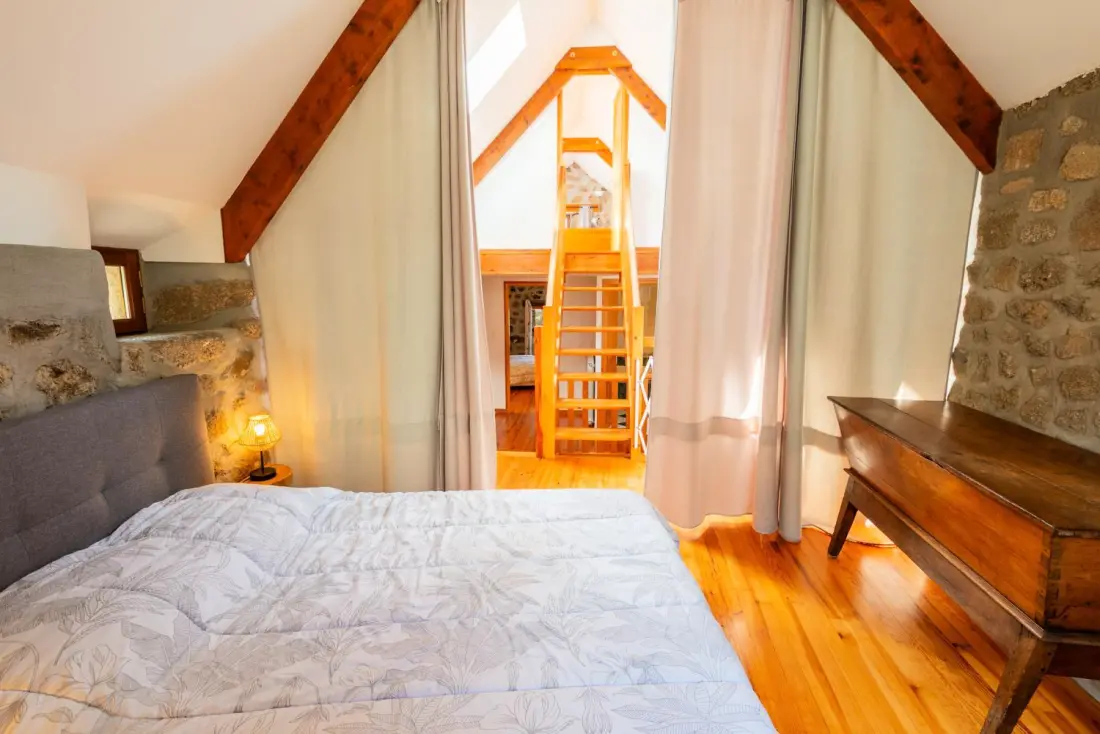 Gîte de France Au p'tit bliss d'aubrac 5/7 Personen 3 Ohren