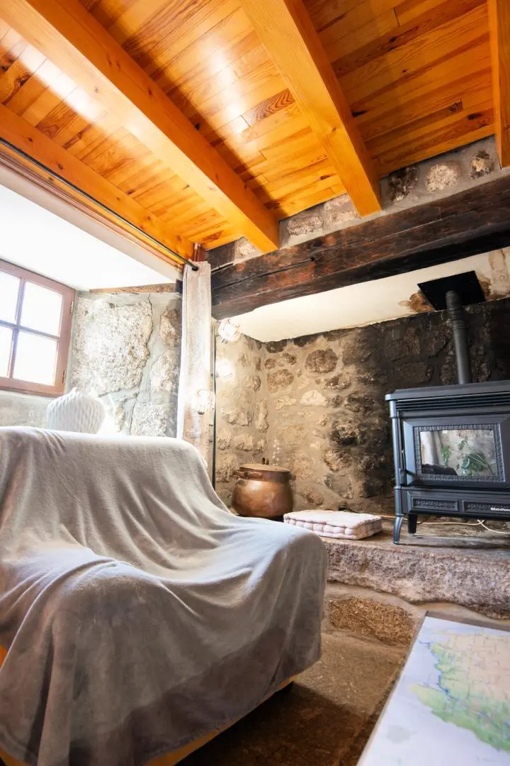 Gîte de France Au p'tit bliss d'aubrac 5/7 Personen 3 Ohren