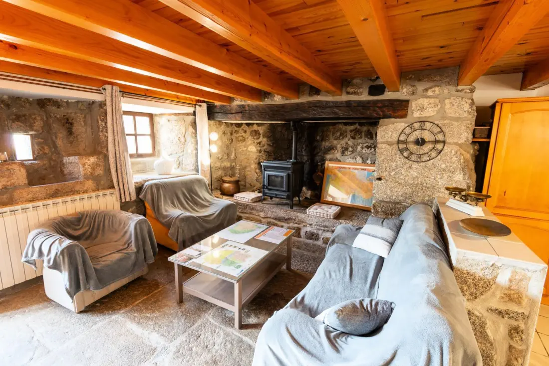 Gîte de France Au p'tit bliss d'aubrac 5/7 Personen 3 Ohren