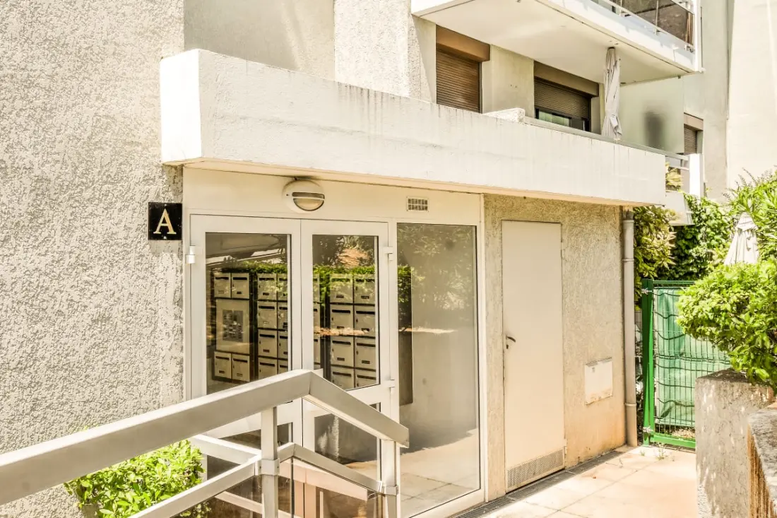 Apartman terasz és garázs St-Laurent