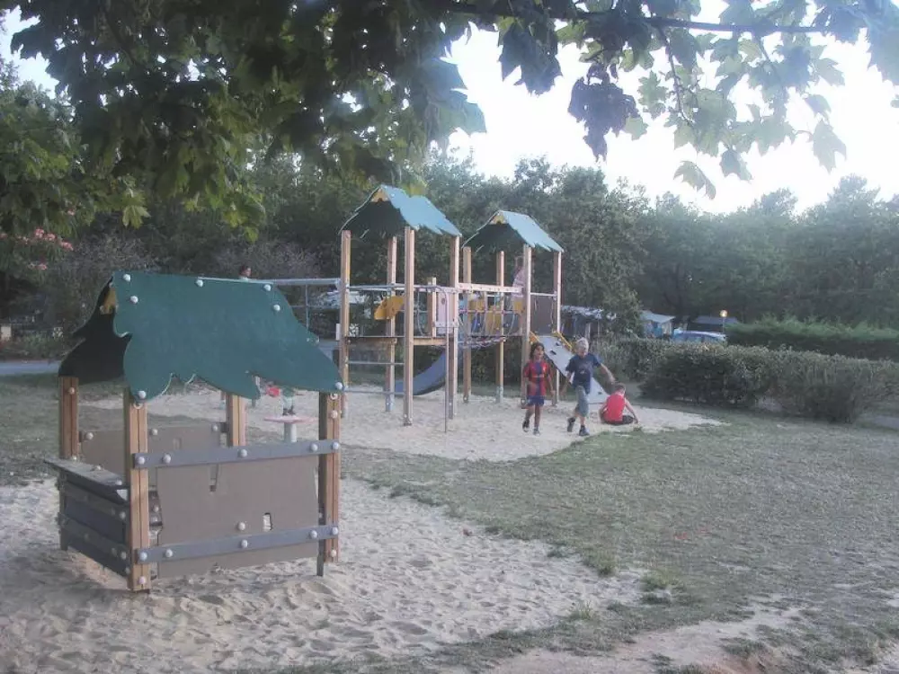 Camping Le Daguet 3 étoiles★★★