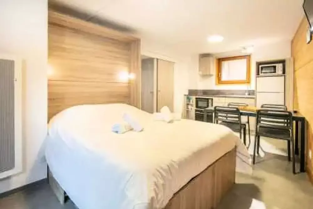 VVF Saint-Léger-les -Mélèzes 3 Stars★★★