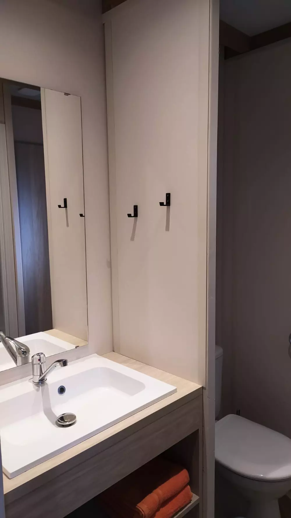 Kwiat Kempingi La Rivière 3 Gwiazdy★★★ 3 Gwiazdy★★★ 3 Gwiazdy★★★