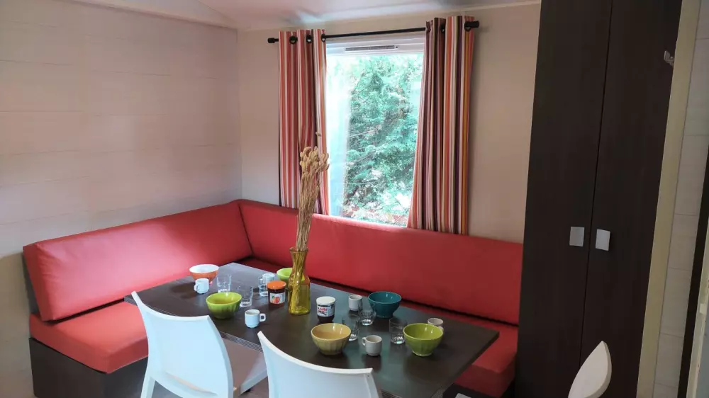 Kwiat Kempingi La Rivière 3 Gwiazdy★★★ 3 Gwiazdy★★★ 3 Gwiazdy★★★